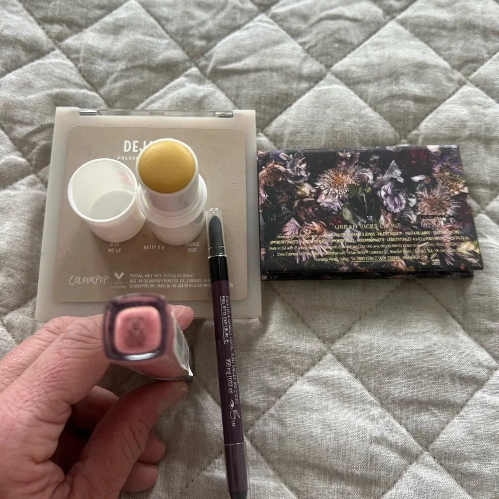 Urban Decay makeup bundle